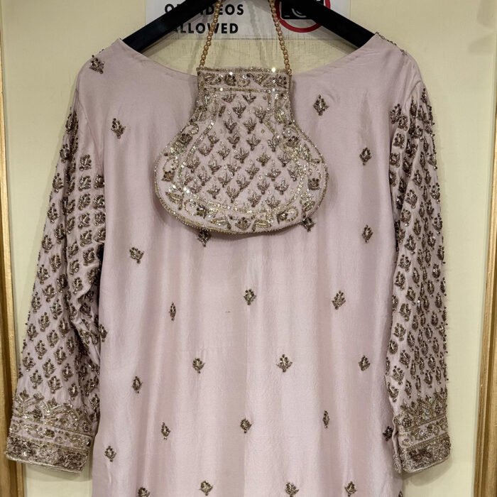 Zohra - Image 2