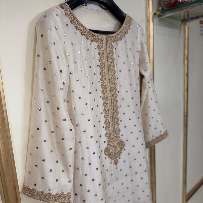 Elham - Image 2
