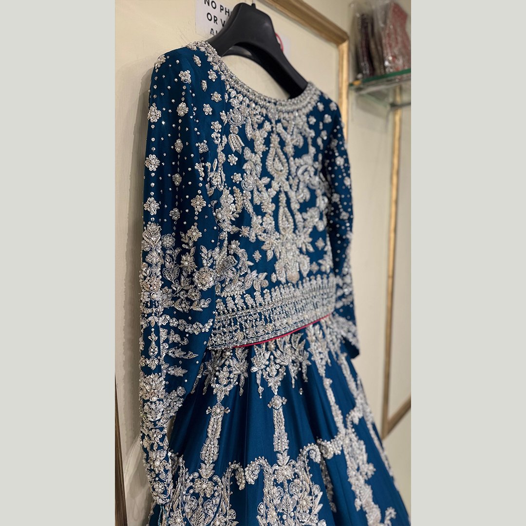 4 Aroosa - Image 5
